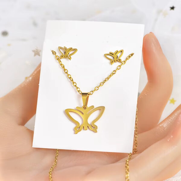 Collar + aretes mariposa