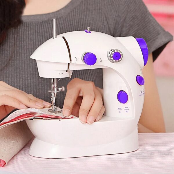 Mini maquina de coser