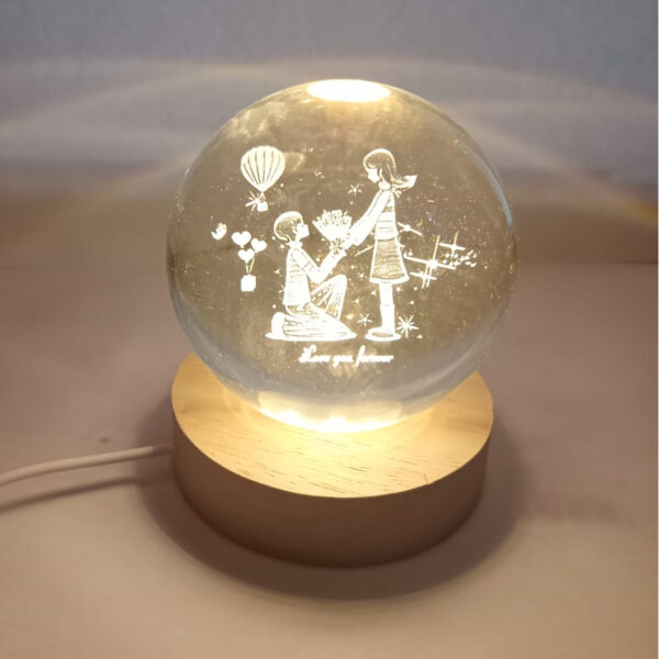 Lámpara bola de cristal (chico regalando flores) - Imagen 3